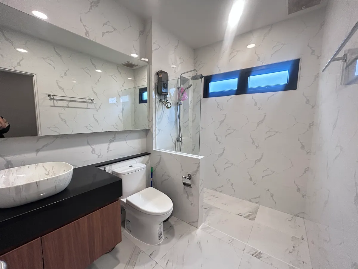 New 3 Bedroom 3 Bathroom House in Huay Yai photo 9