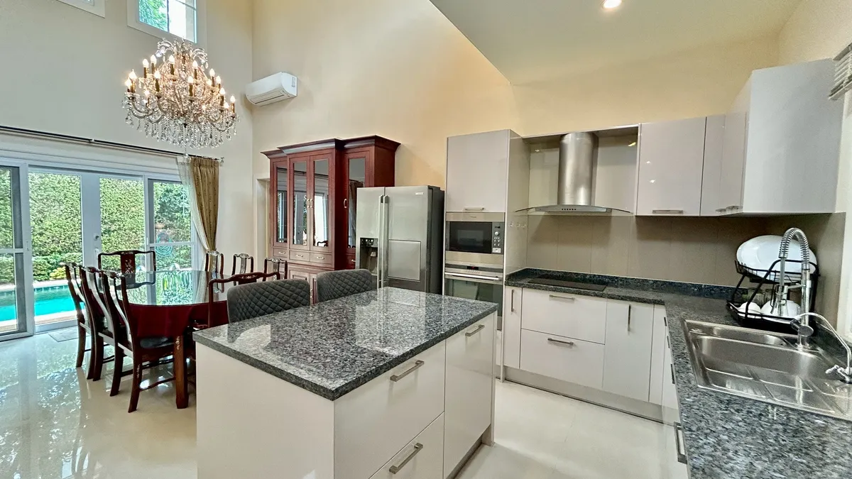 Silk Road Pattaya Luxury Pool Villa for Rent in Pattaya Perfect for Expats & Families photo 10