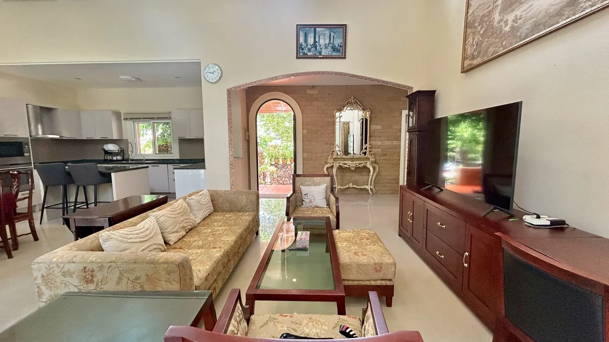 Silk Road Pattaya Luxury Pool Villa for Rent in Pattaya Perfect for Expats & Families photo 3