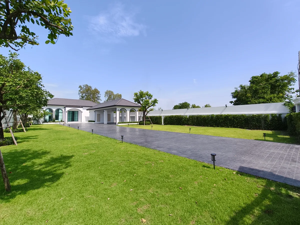 Maborachan Pool Villa photo 3