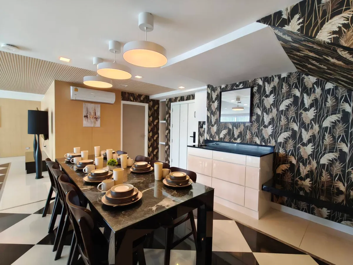 Expansive 2 Bed 2 Bath in Pratumnak For Rent photo 8
