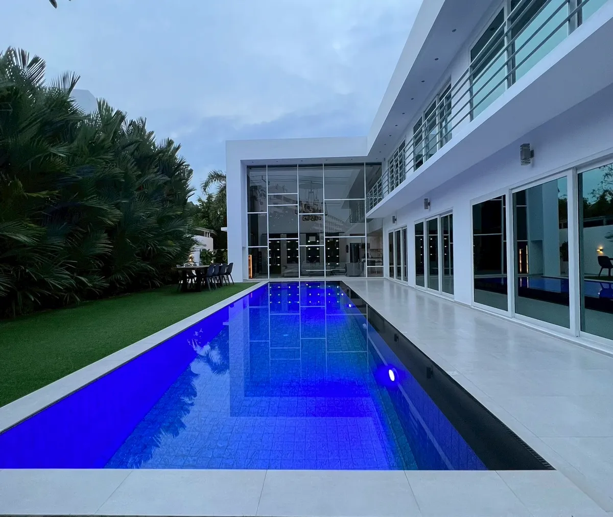 Ultra Luxury 5 Bed 6 Bath Pool Villa Close To The Beach In Pratumnak