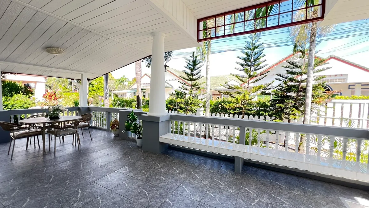 Renovate single-story house for sale 3 Bedrooms 2 Bathrooms in Na Jomtien