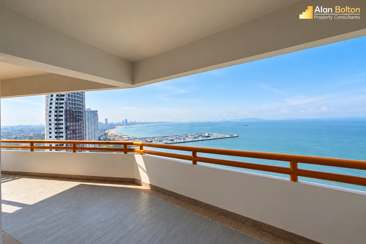 Beachfront Condo For Rent in Sunshine Beach photo 4