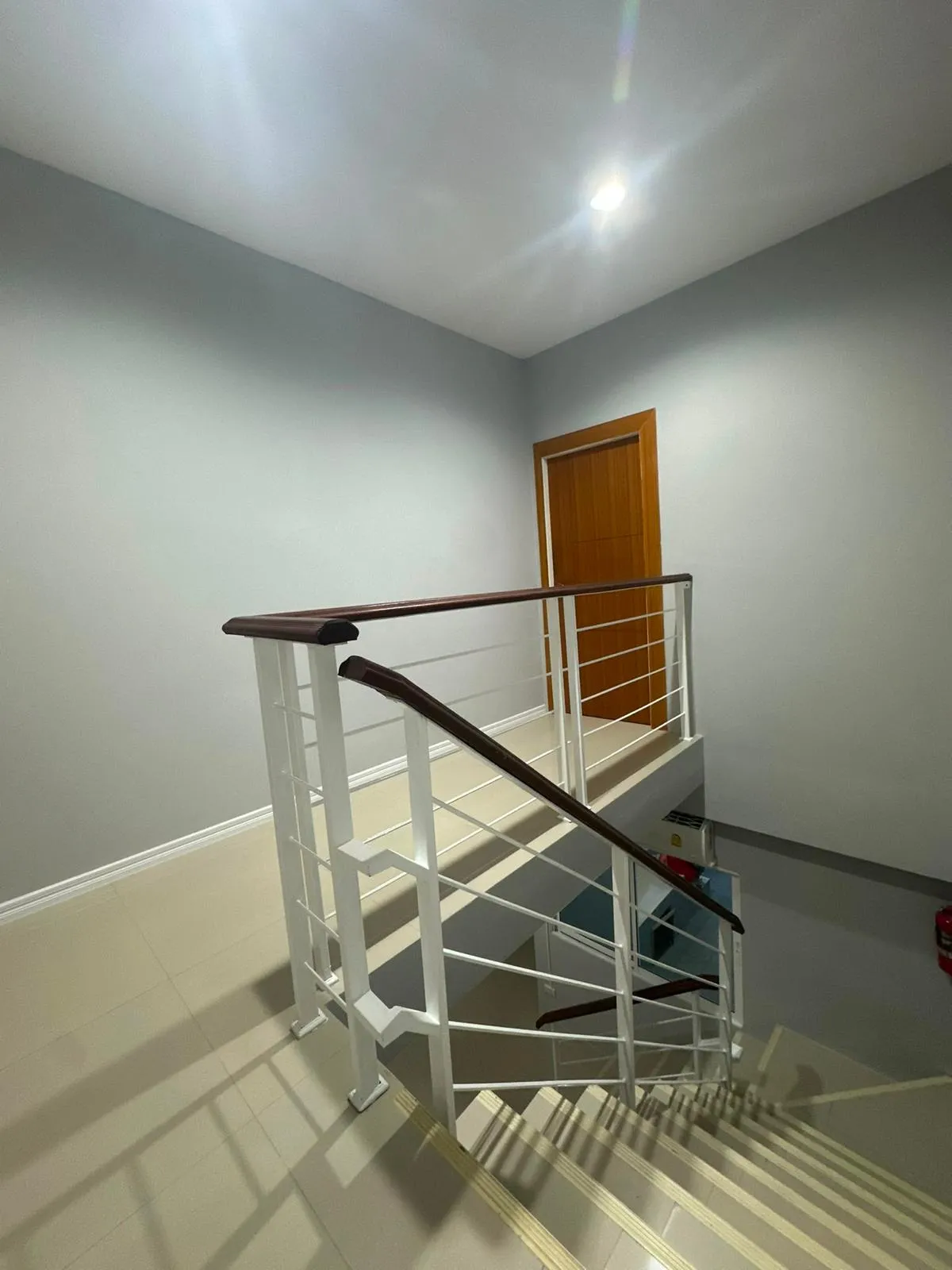 Newly Renovated Two-Bedroom Three-Bathroom Townhouse in East Pattaya Close to Amenities photo 9