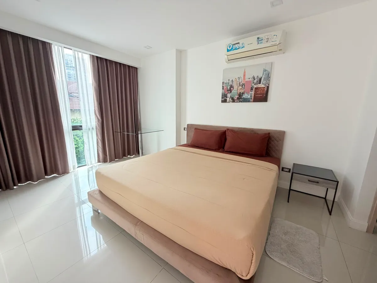Pool Access One Bedroom Condo For rent In Jomtien photo 9