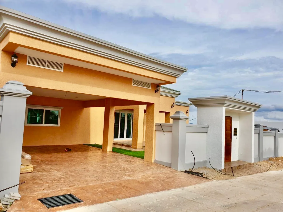4 Bed 4 Bath Pool Villa in East Pattaya HR2978 photo 2