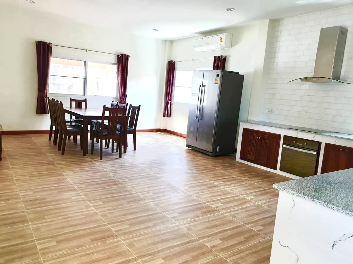 4 Bed 4 Bath Pool Villa in East Pattaya HR2978 photo 11