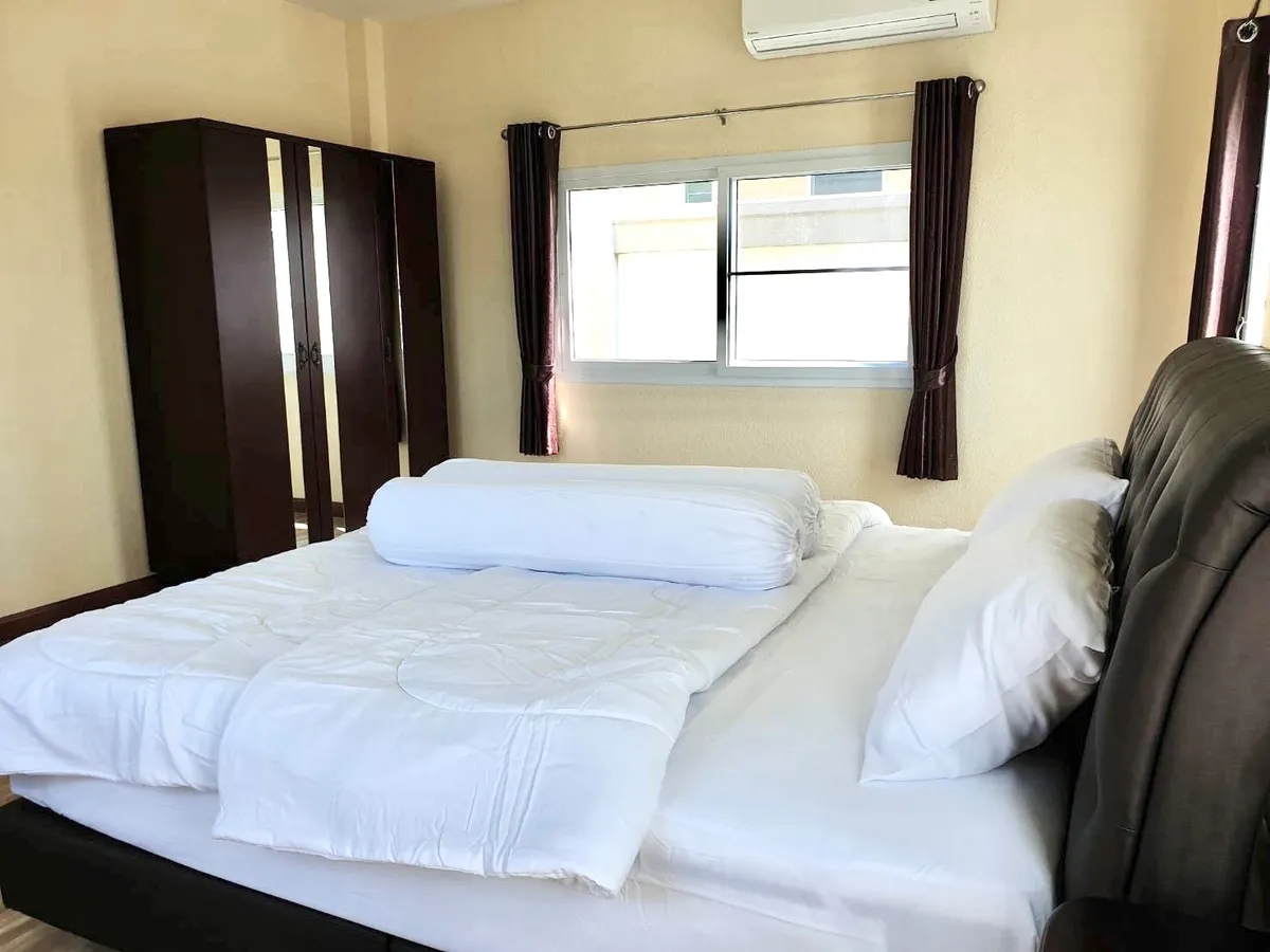 4 Bed 4 Bath Pool Villa in East Pattaya HR2978 photo 18
