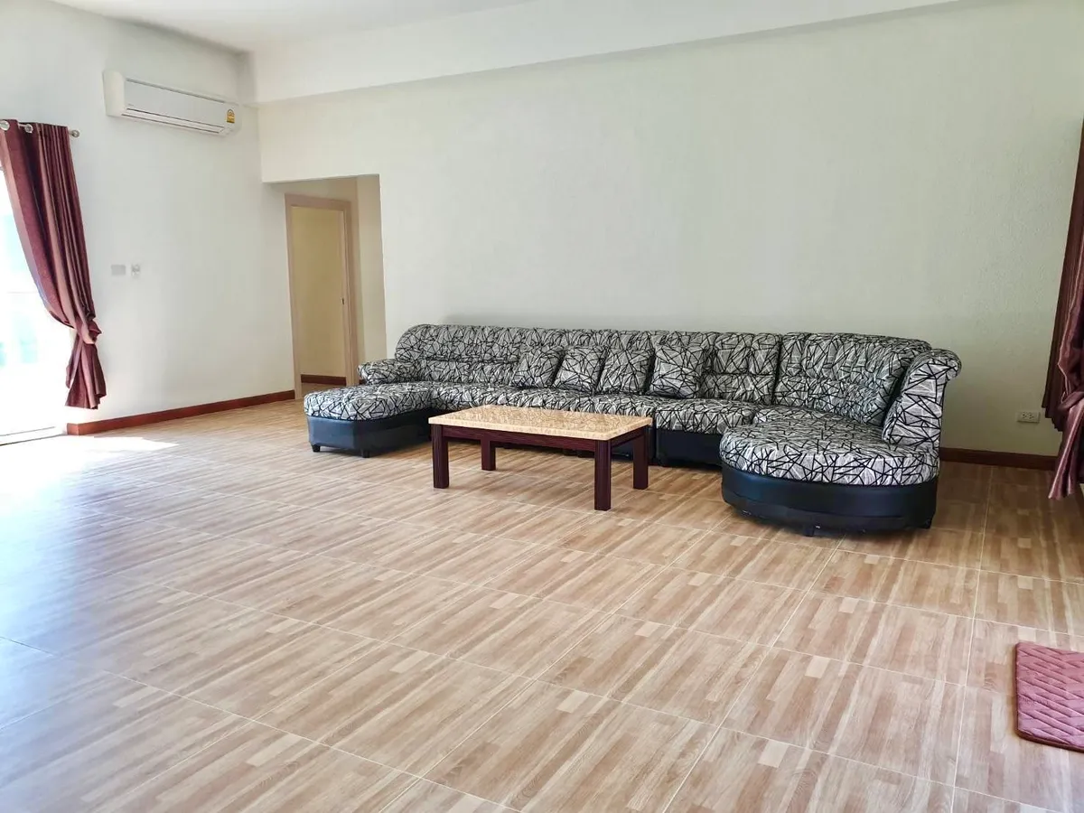 4 Bed 4 Bath Pool Villa in East Pattaya HR2978 photo 6