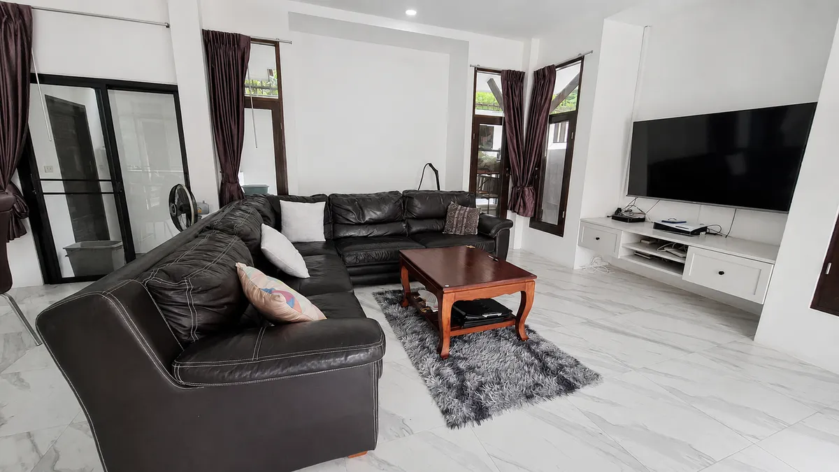 Modern 3-Bedroom Pool Villa in Siam Lake View photo 10