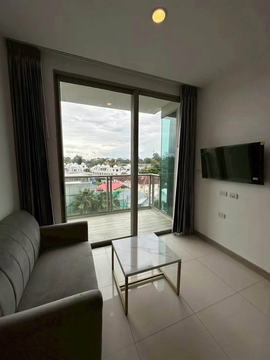 Luxury One Bedroom Condo For rent In Wongamat photo 7