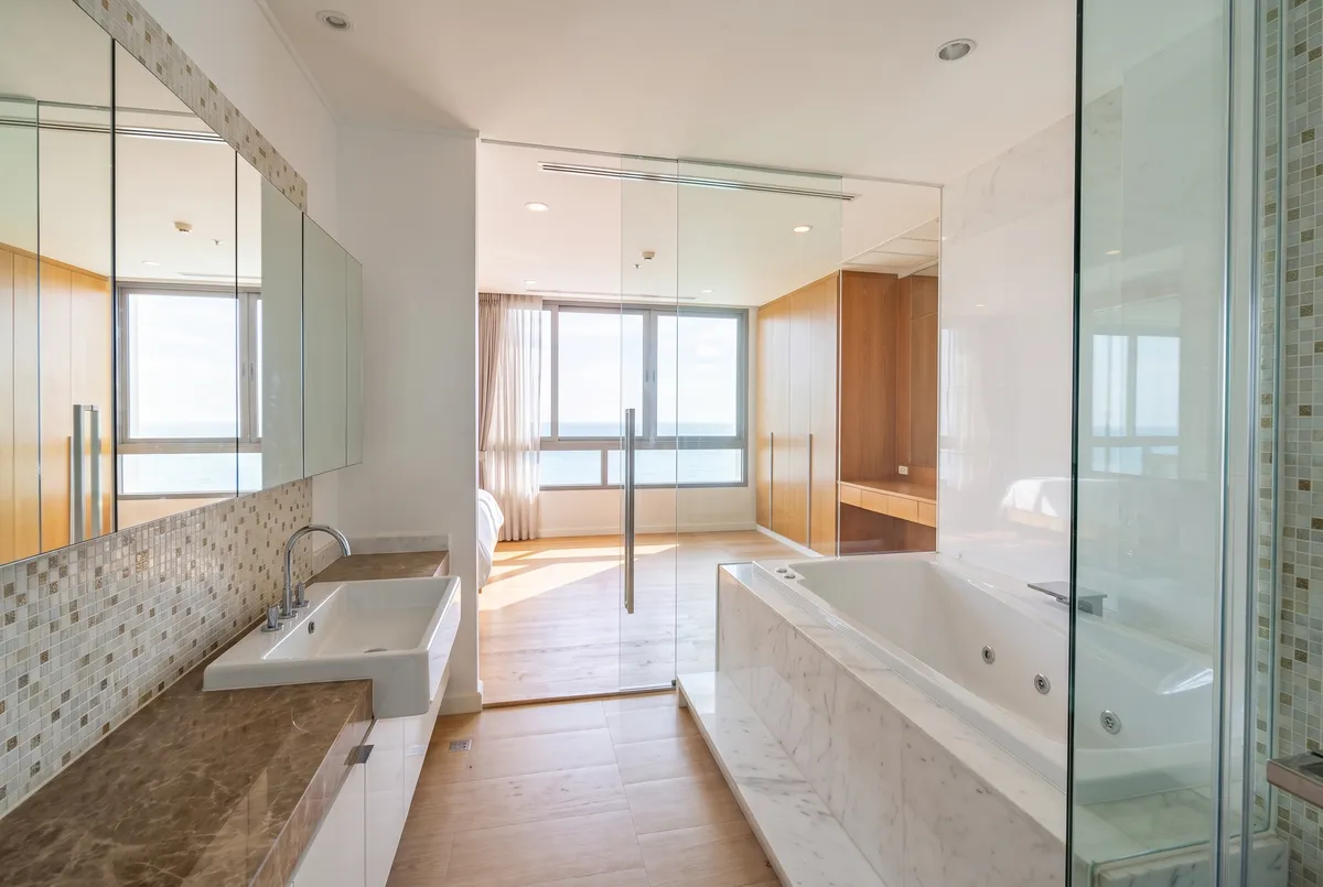 4 Bed 5 Bath in Wong Amat CS4876 photo 16