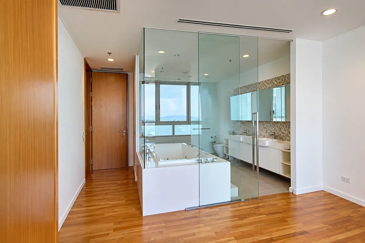 4 Bed 5 Bath in Wong Amat CS4876 photo 7