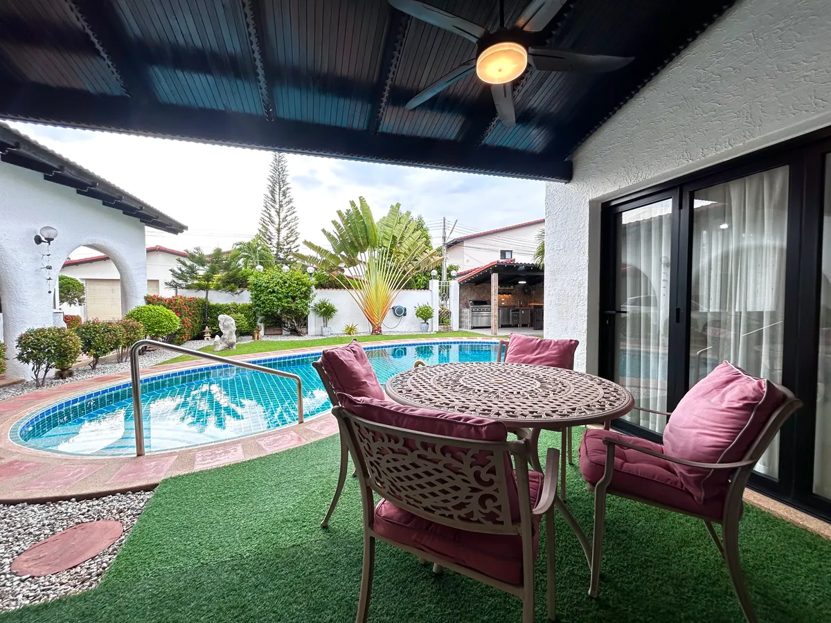 Beautiful 3 Bedroom 3 Bathroom Mediterranean House for Sale photo 17