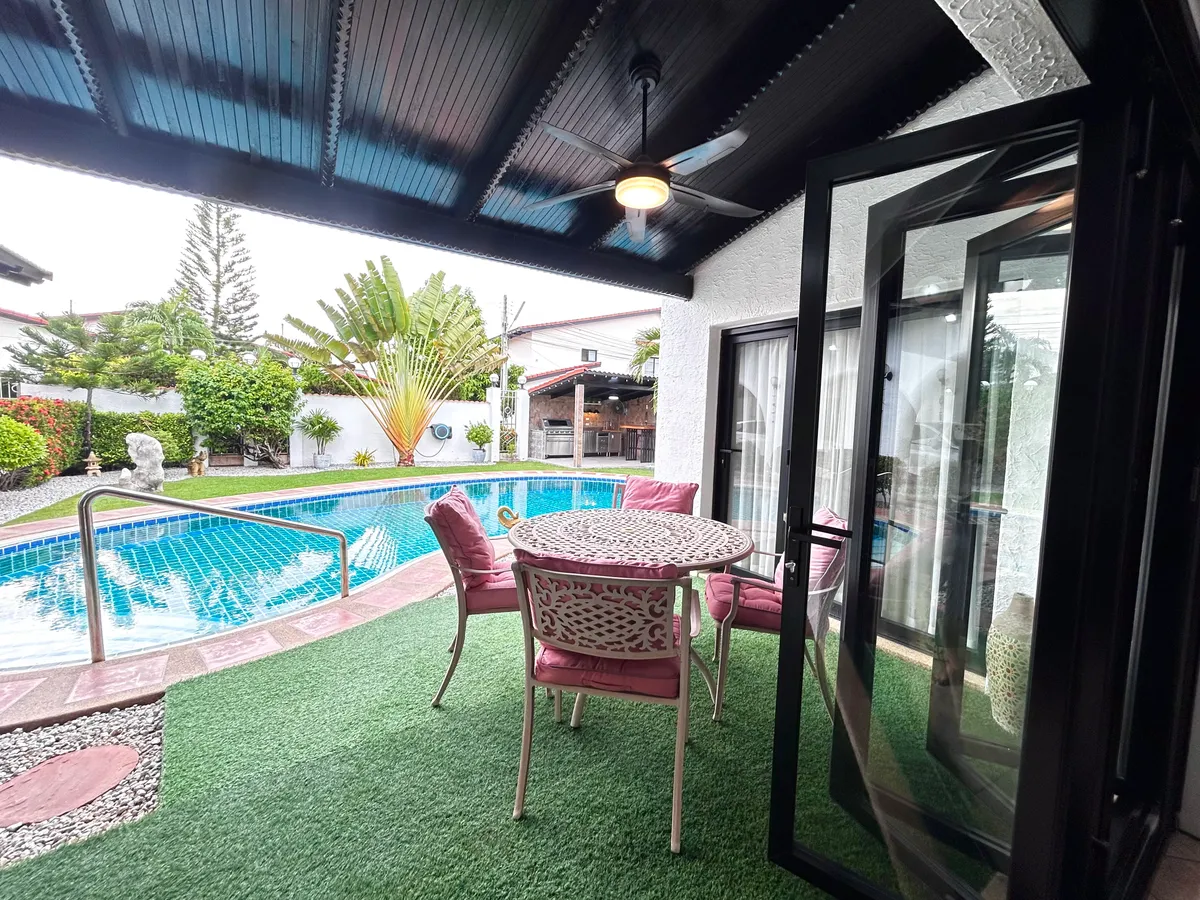 Beautiful 3 Bedroom 3 Bathroom Mediterranean House for Sale photo 18