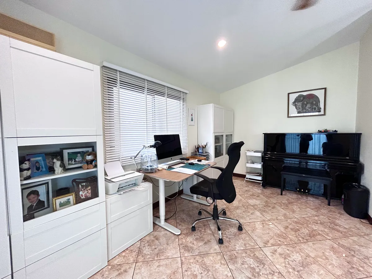 Beautiful 3 Bedroom 3 Bathroom Mediterranean House for Sale photo 13
