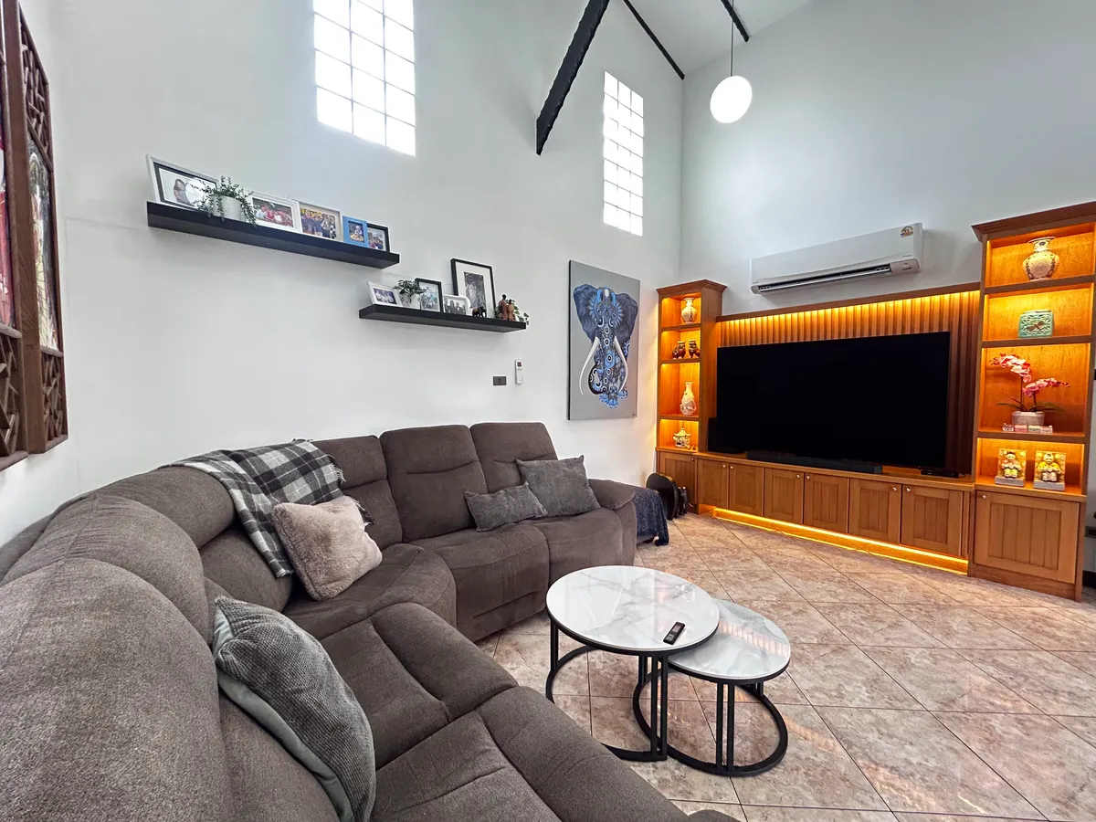 Beautiful 3 Bedroom 3 Bathroom Mediterranean House for Sale photo 8