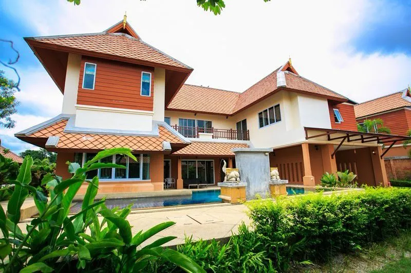 5 Bedroom and 2 Guestroom 5Bathroom in Grand Regent