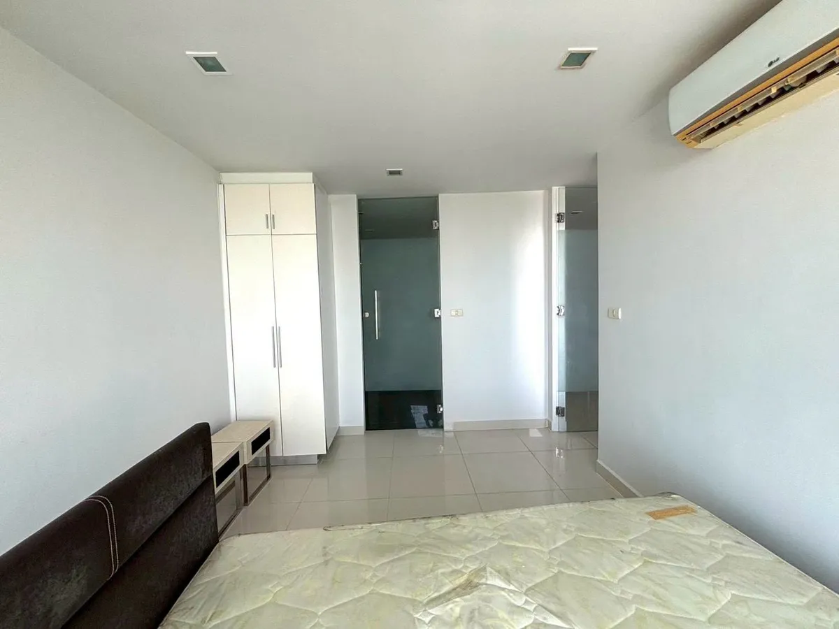 Two Bedrooms Condo For Sale Near Prahtamnak Beach photo 6