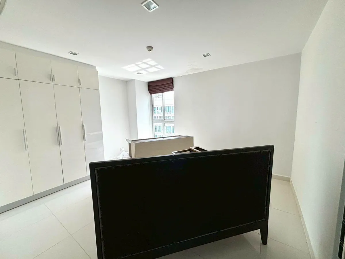 Two Bedrooms Condo For Sale Near Prahtamnak Beach photo 8