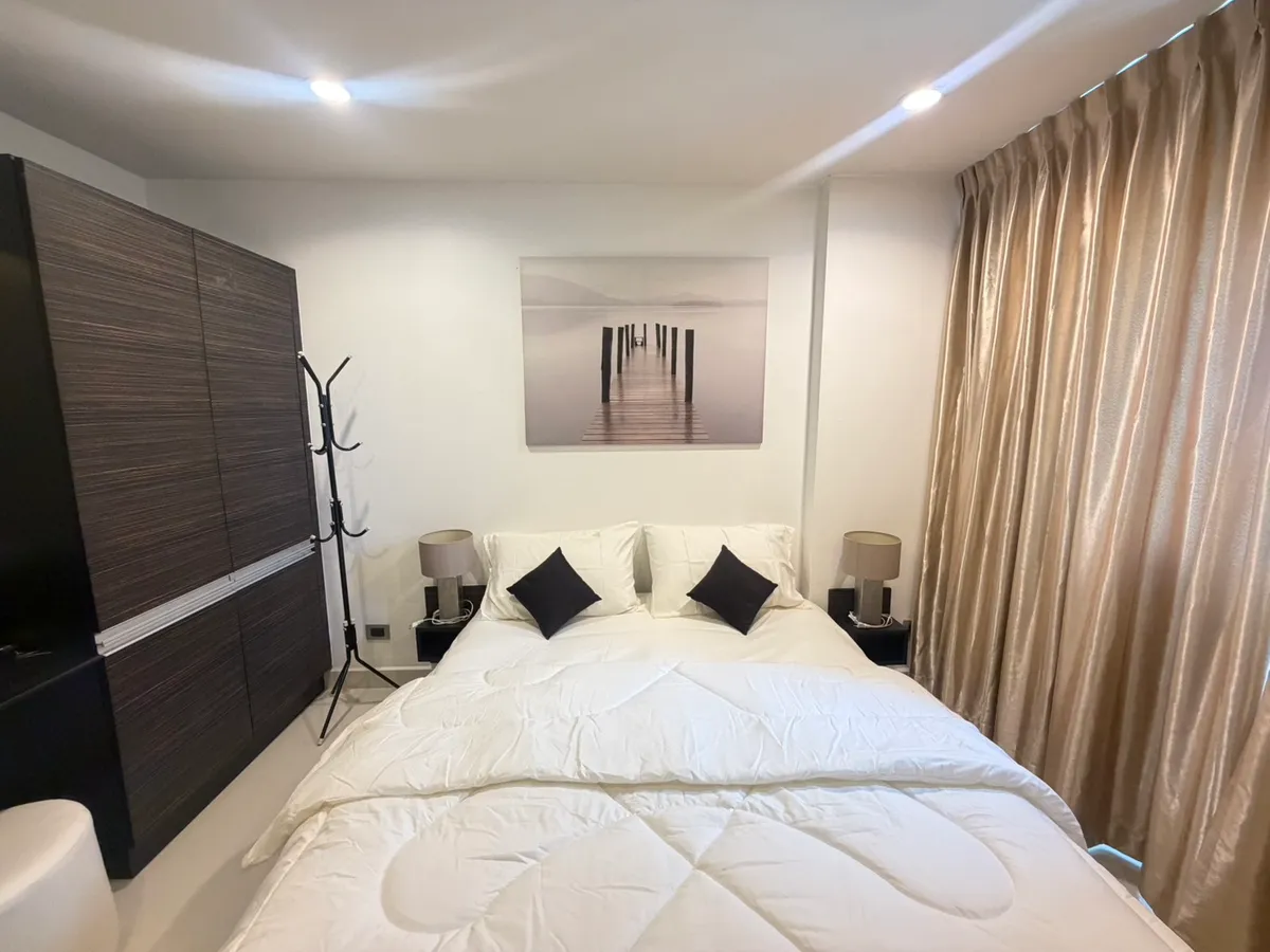 Park Lane Condominium photo 10