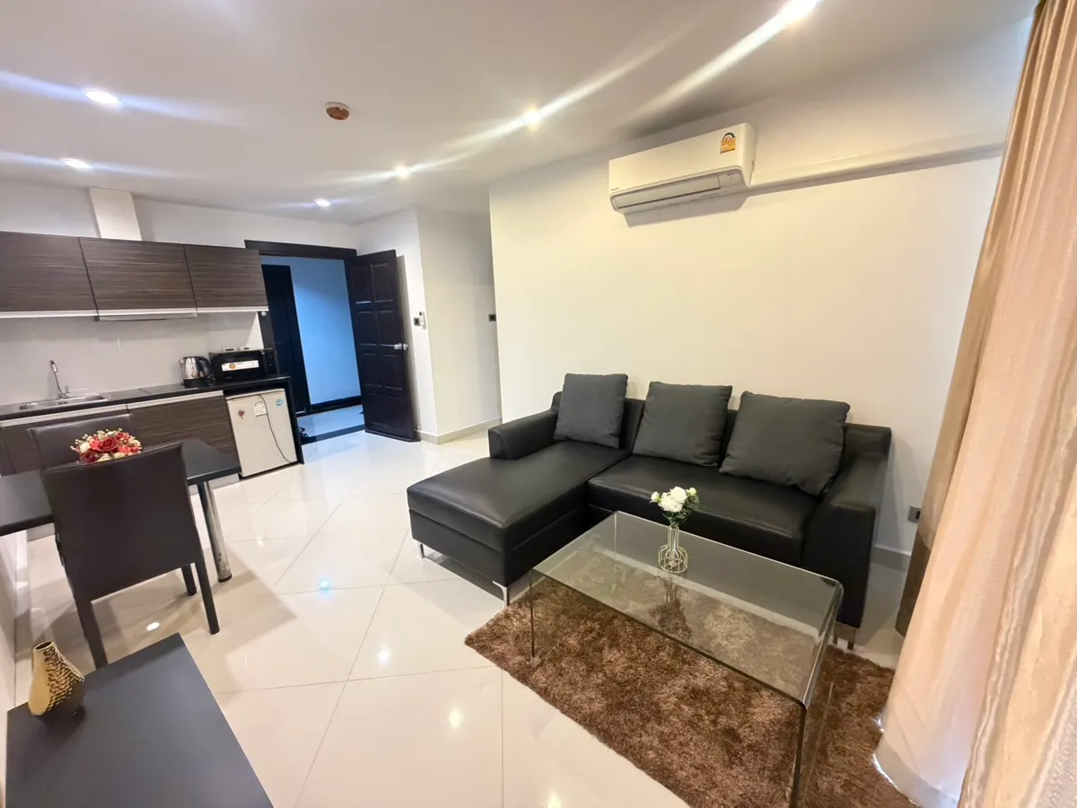 Park Lane Condominium photo 3