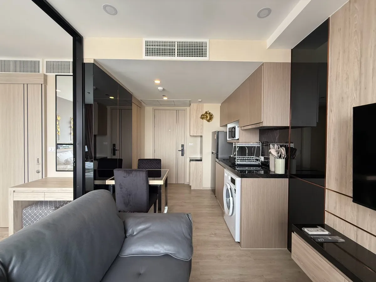 Modern 1bed 1bath at Panora photo 13