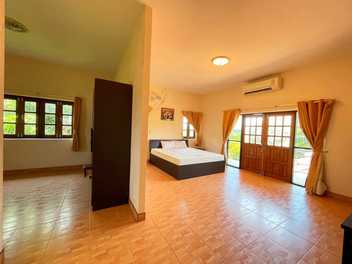 Private Pool Villa near Floating Market for Sale or Rent photo 2
