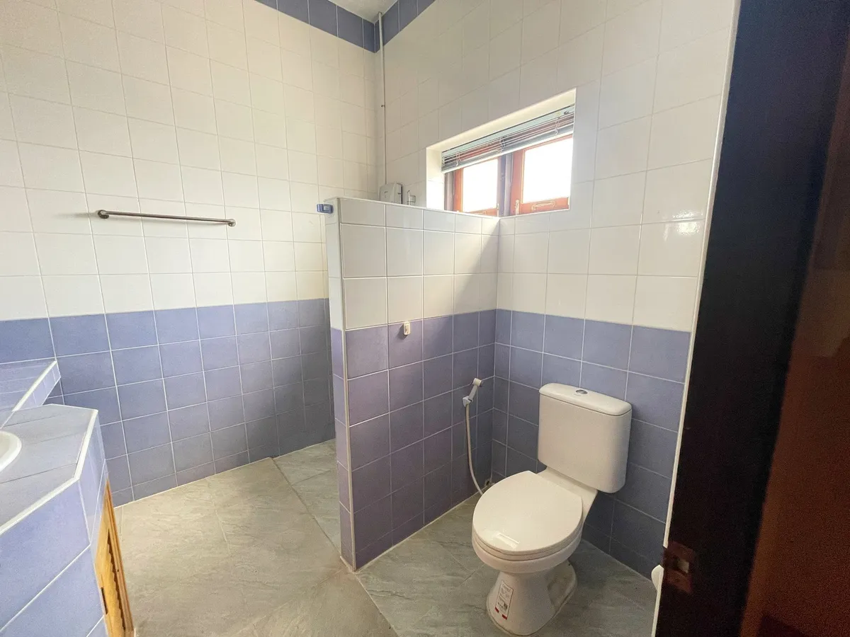 Private Pool Villa near Floating Market for Sale or Rent photo 6