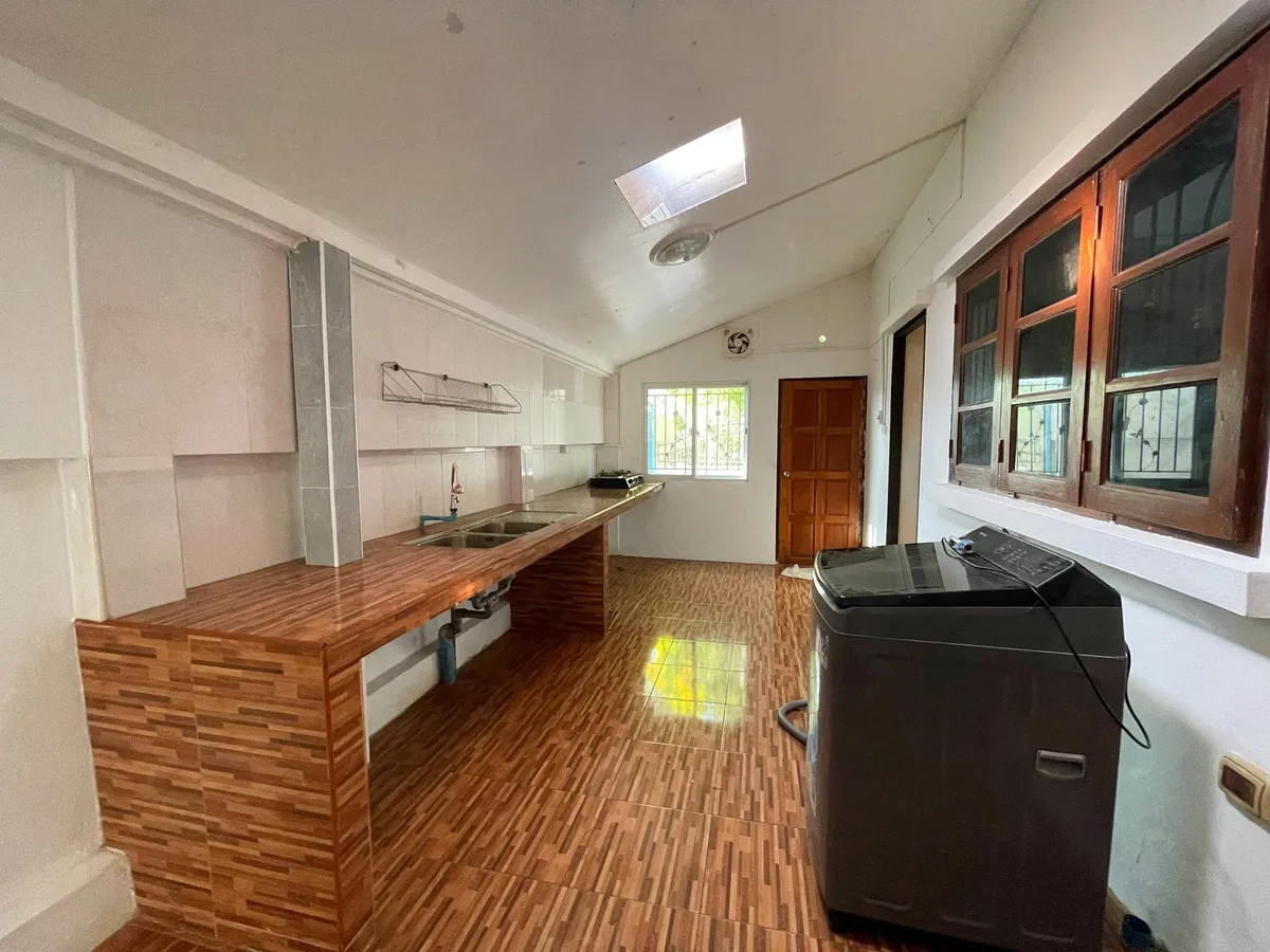 Private Pool Villa near Floating Market for Sale or Rent photo 8