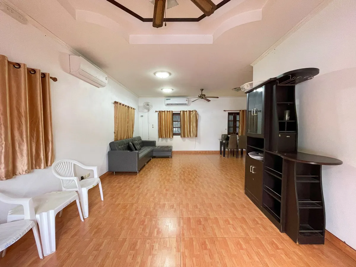 Private Pool Villa near Floating Market for Sale or Rent photo 12