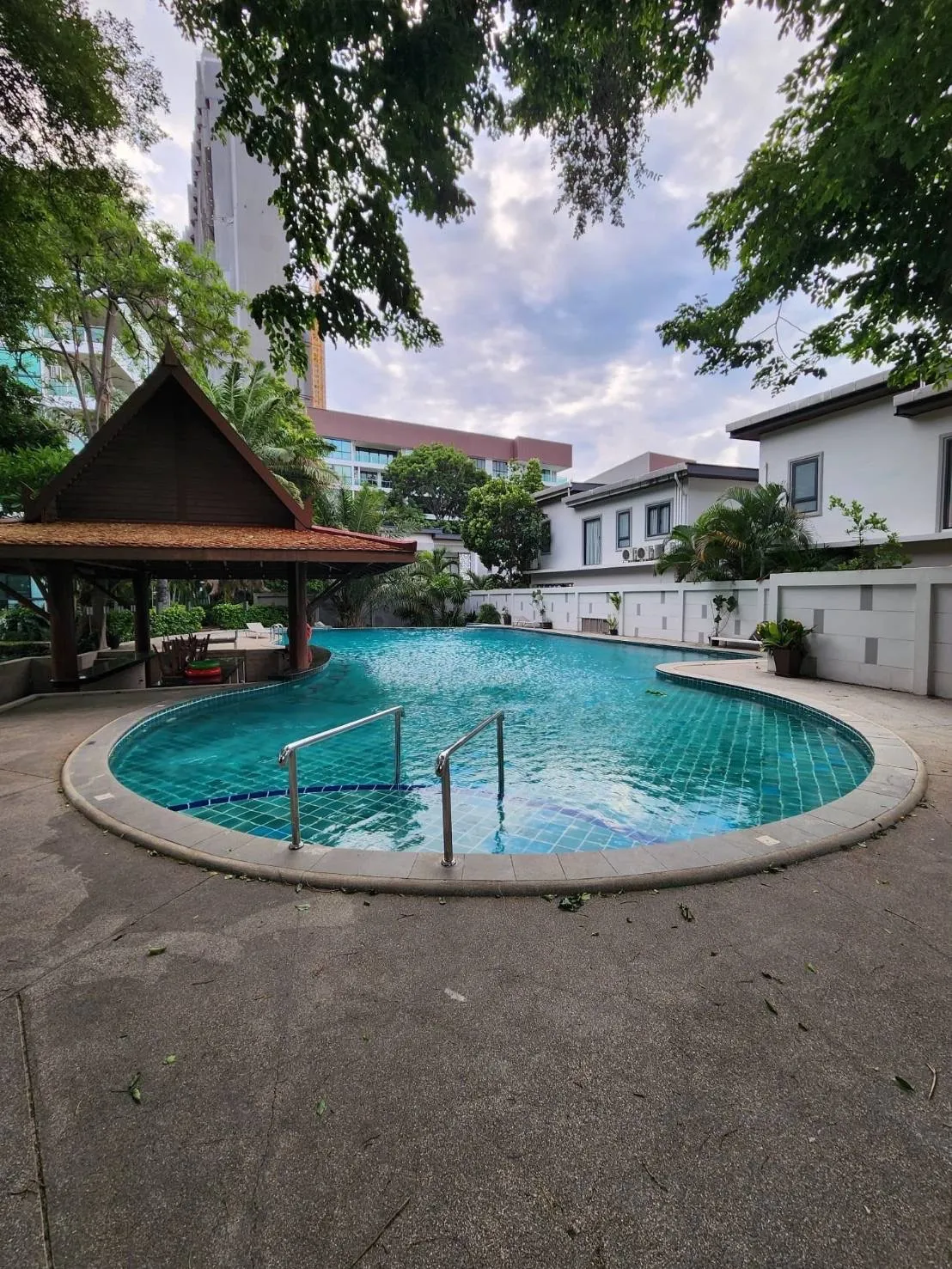 2 Bedrooms 3 Bathrooms Condo in Jomtien