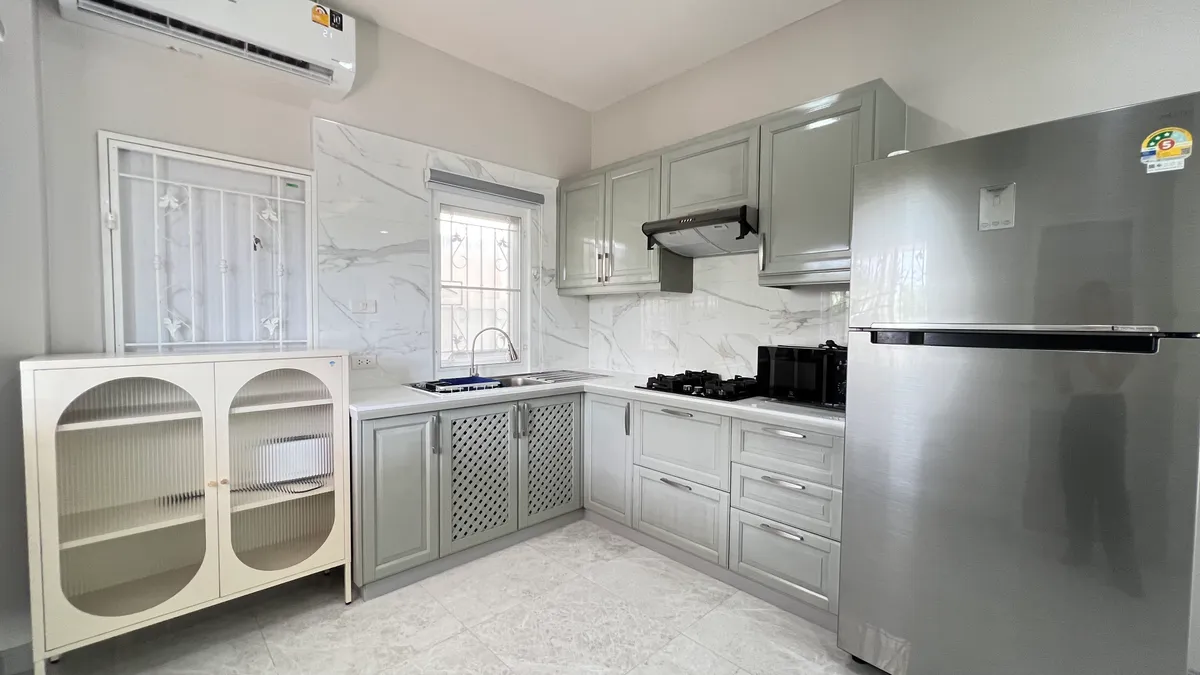 3 Bedrooms 2 Bathrooms in East Pattaya photo 4