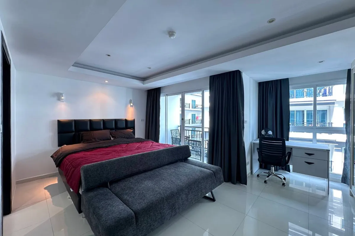 Studio For rent in Avenue Residence Condo
