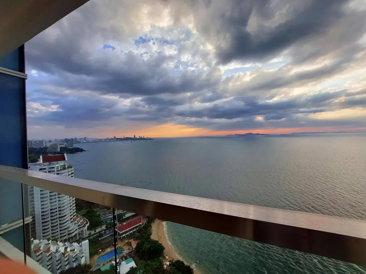 Spacious 2 Bedrooms Beach front Condo For Sale In Wongamat
