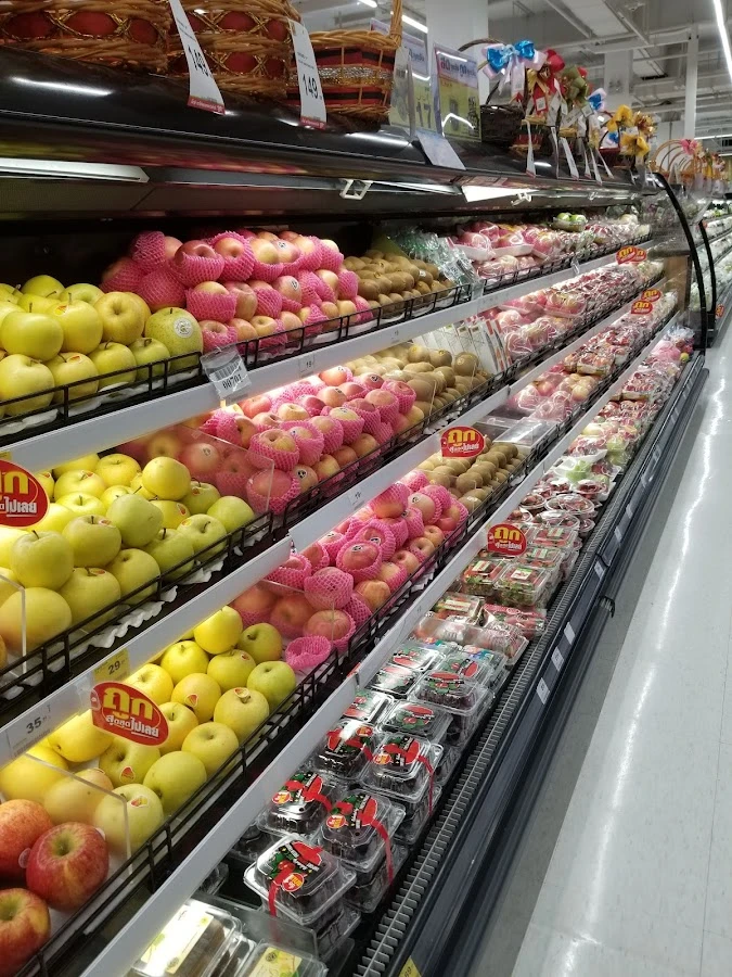 Central Marina Outlet