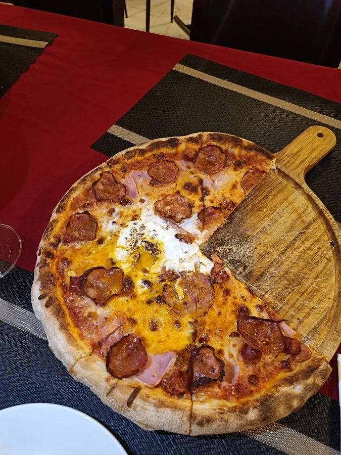 Dom Pizza
