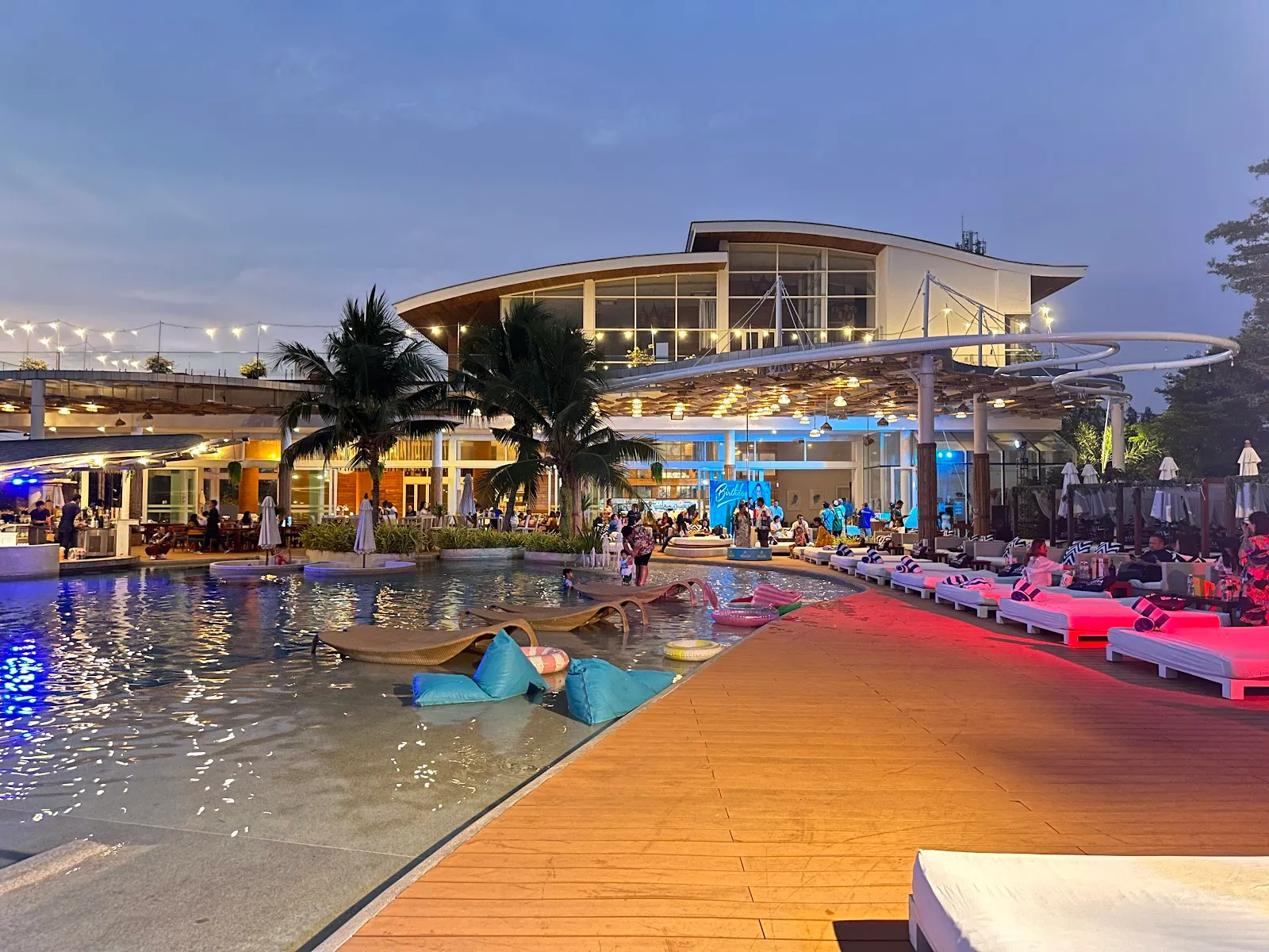 Alexa Beach Club Pattaya