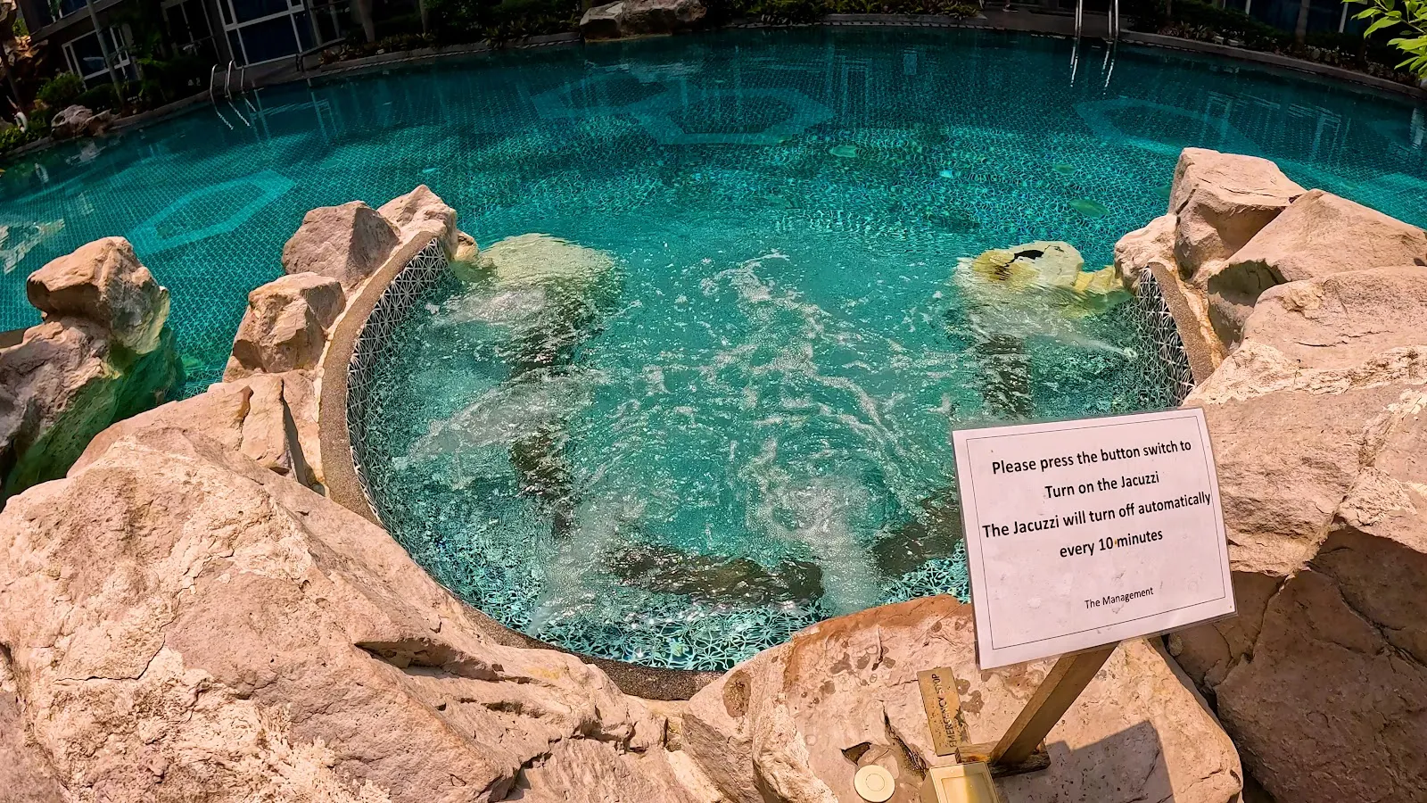 Azure Hotel Pattaya (Former Centara Azure)