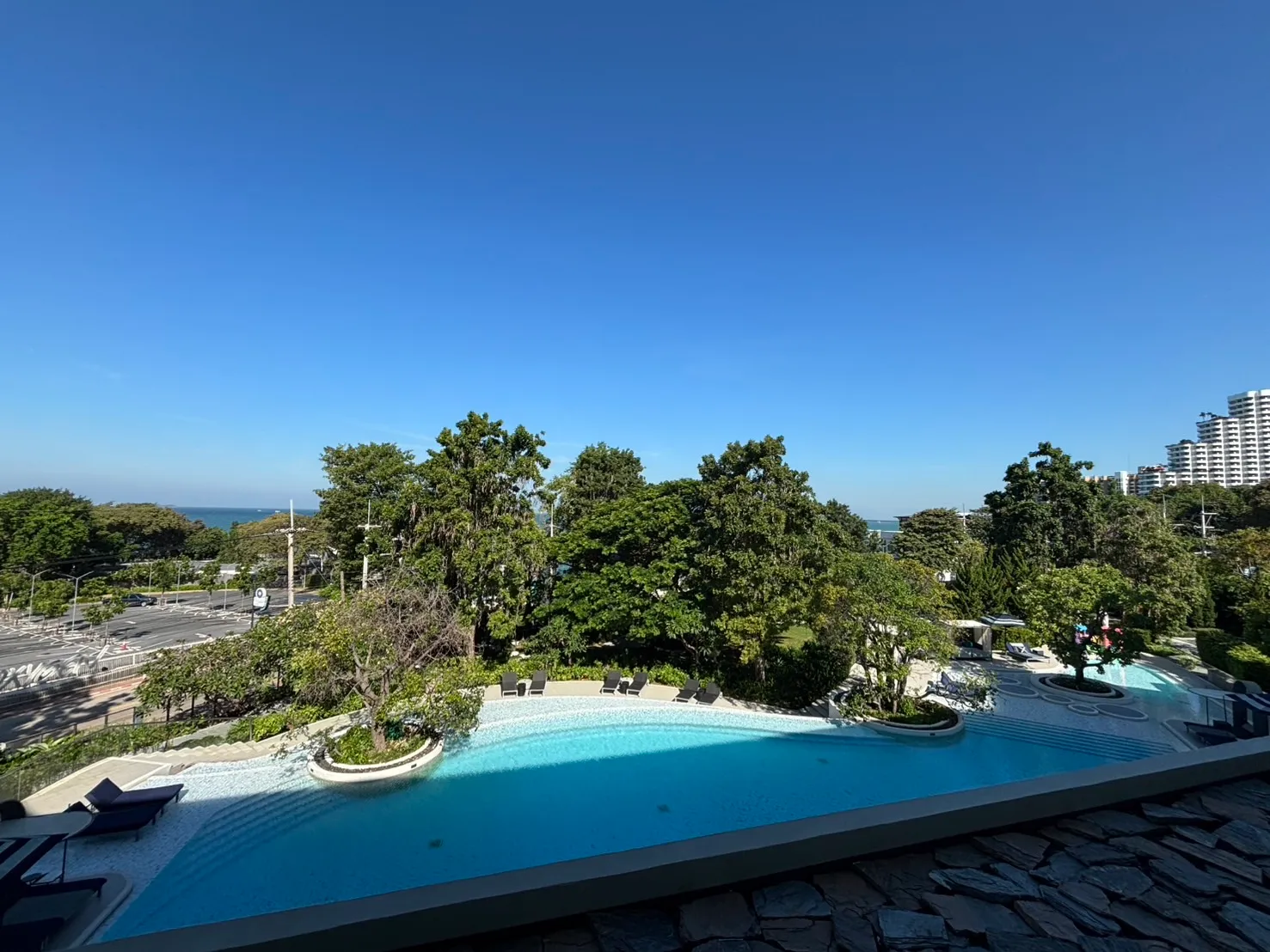 Cross Pattaya Pratamnak