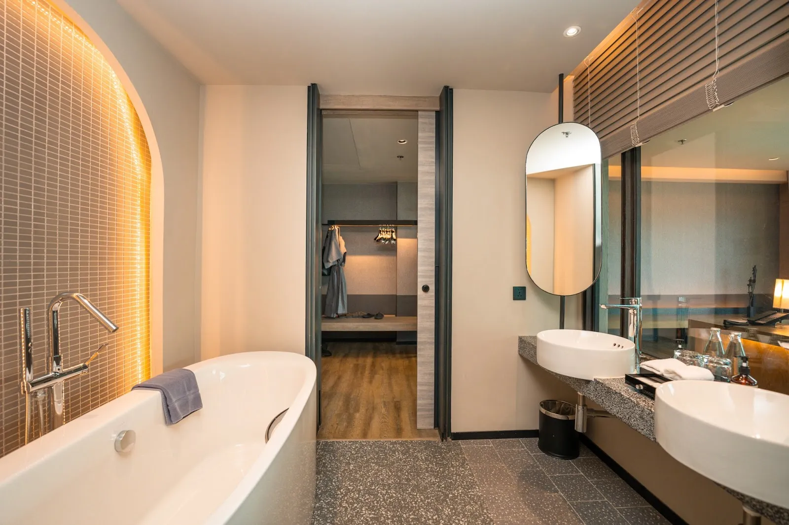 Cross Pattaya Pratamnak