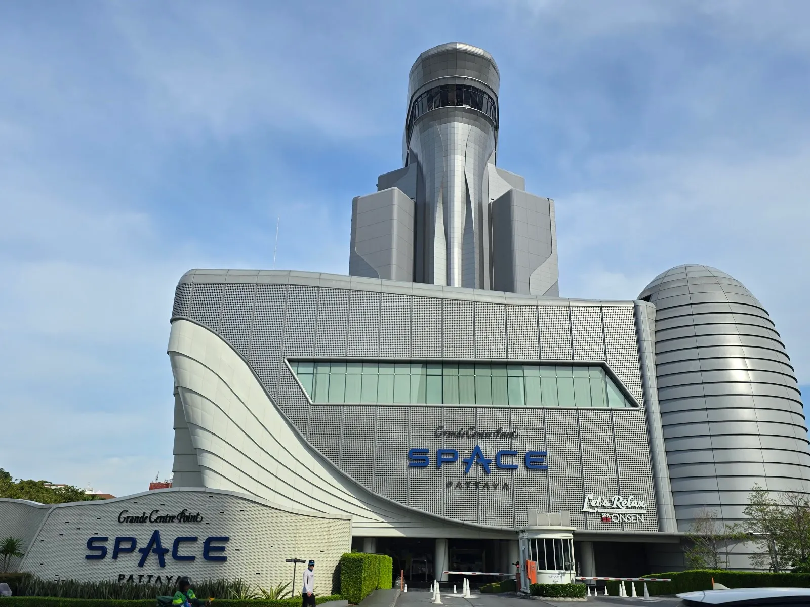 Let's Relax Onsen and Spa Pattaya