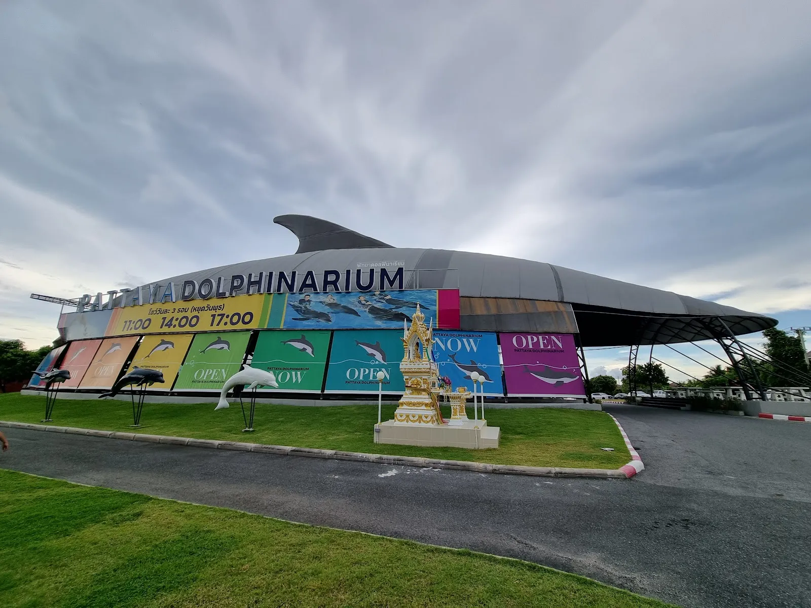 Pattaya Dolphinarium