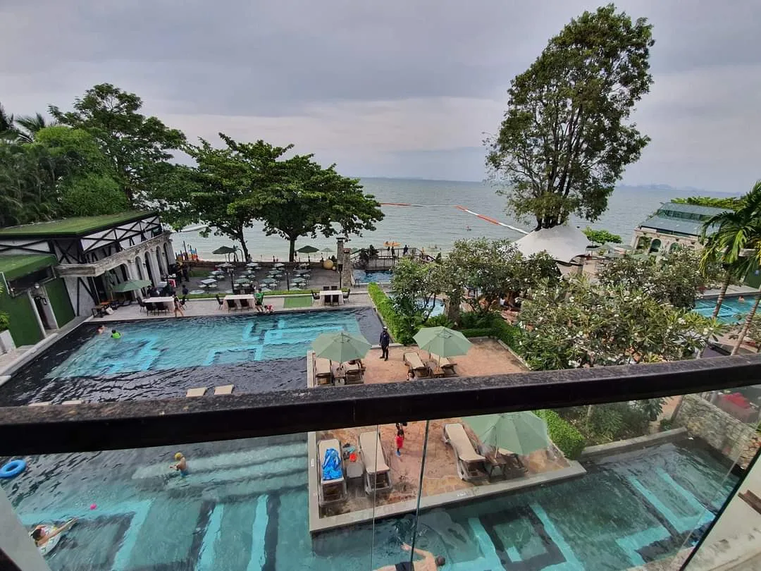 Pattaya Modus Beachfront Resort