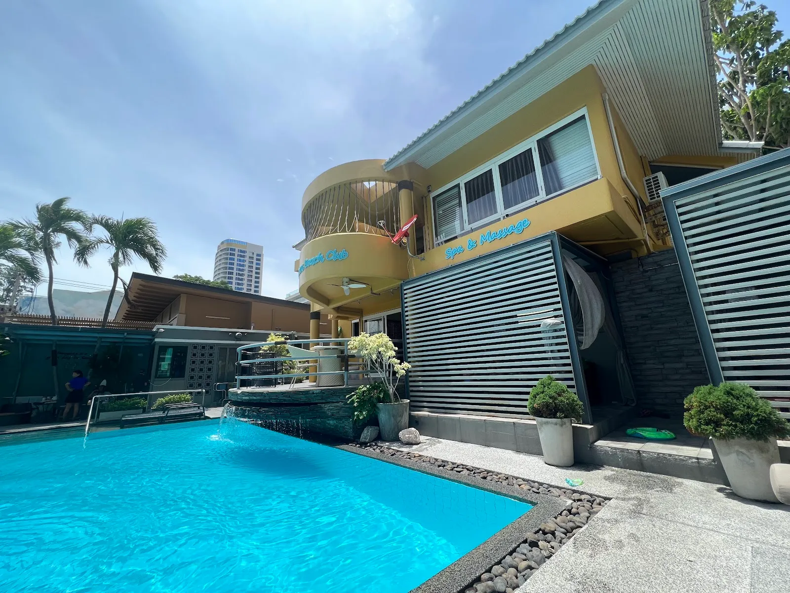 Sands Sauna Beach Club Pattaya