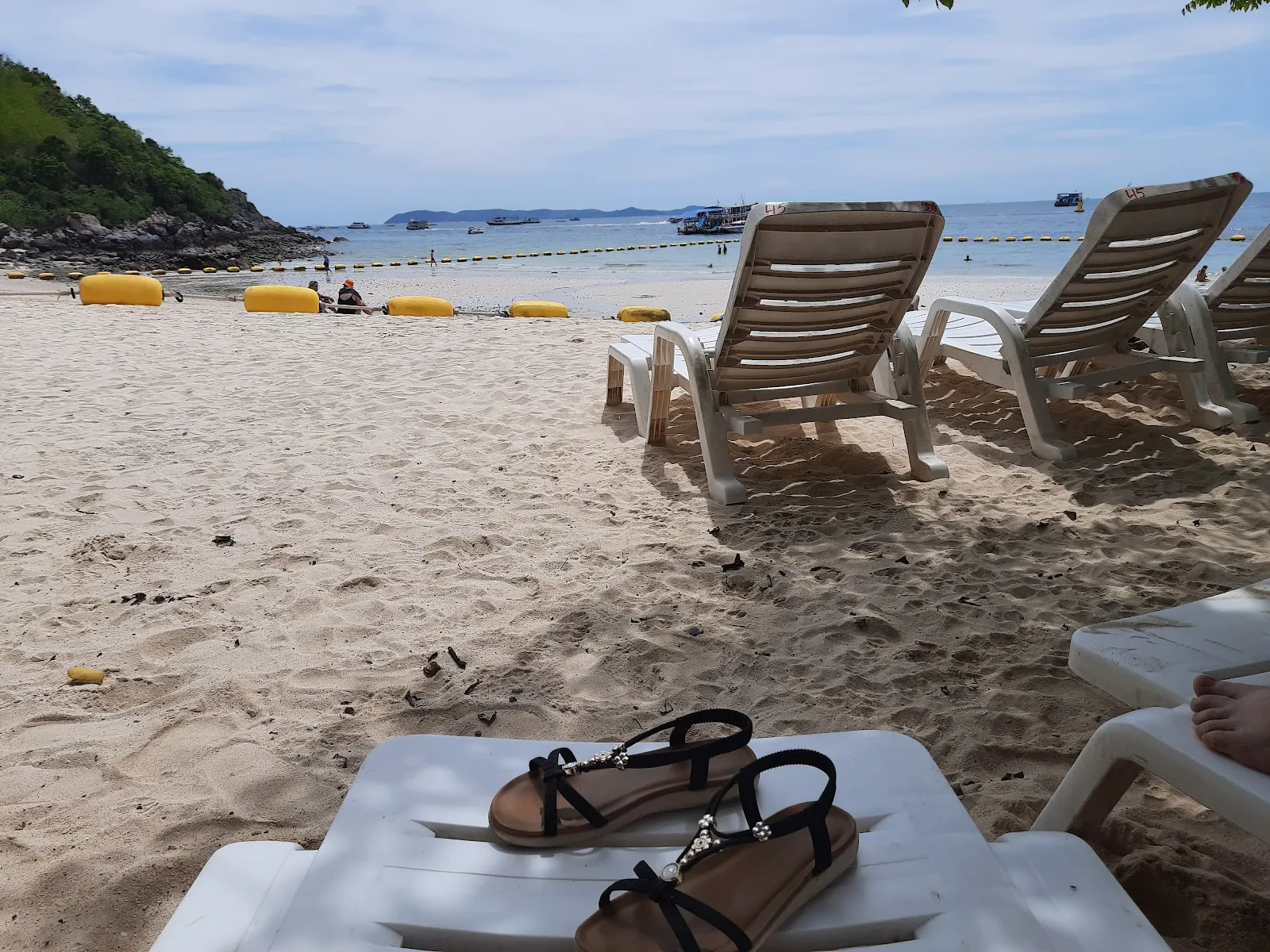 Ta Yai Beach ( หาดตายาย )