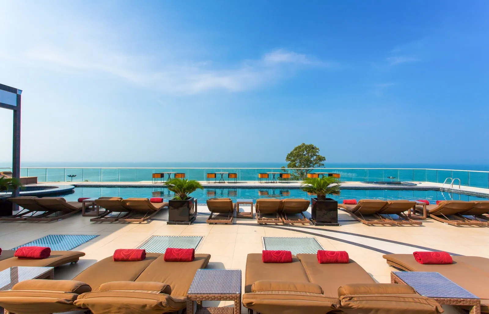 The Sanctuary Resort Pattaya, BW Signature Collection