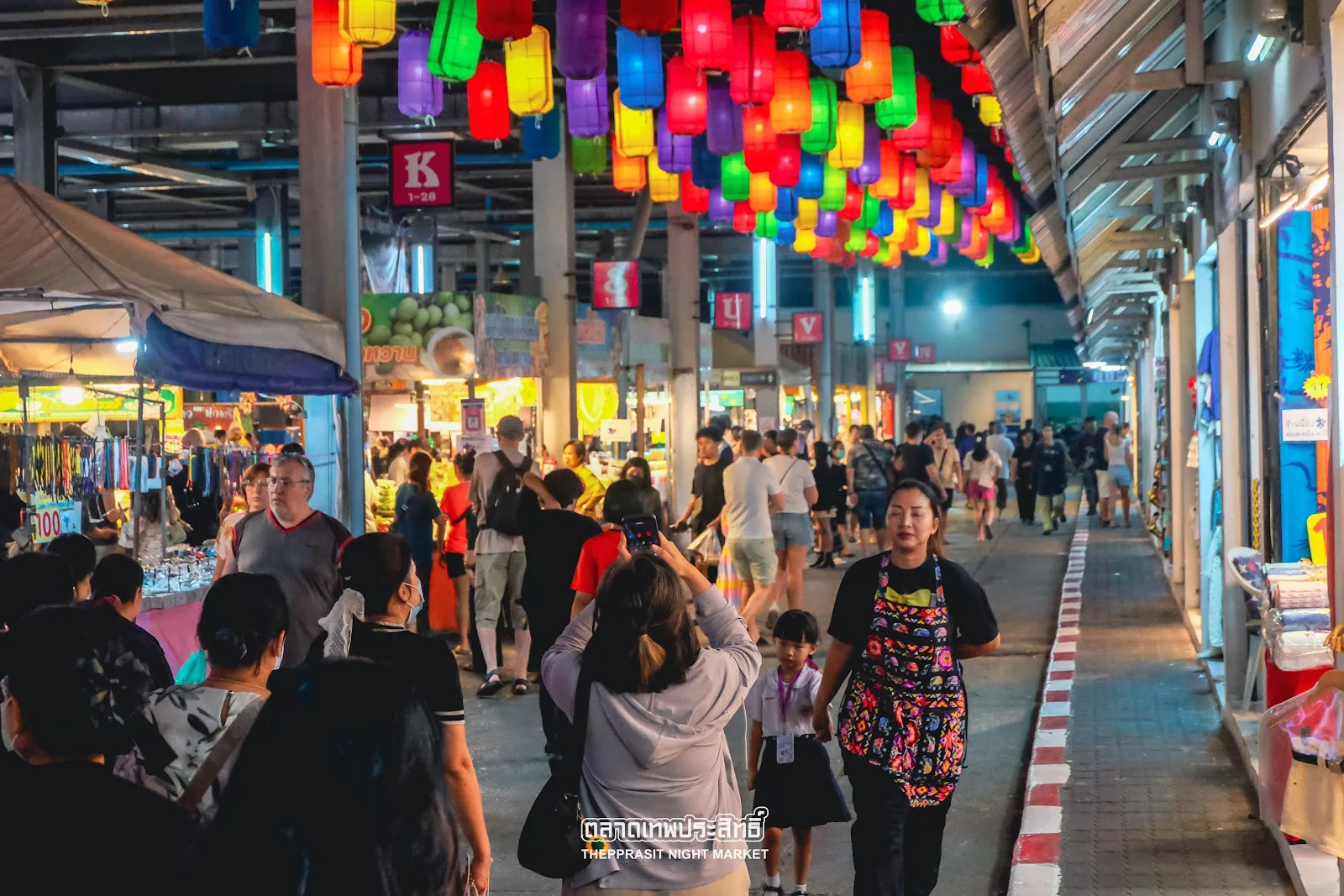 Thepprasit Night Market