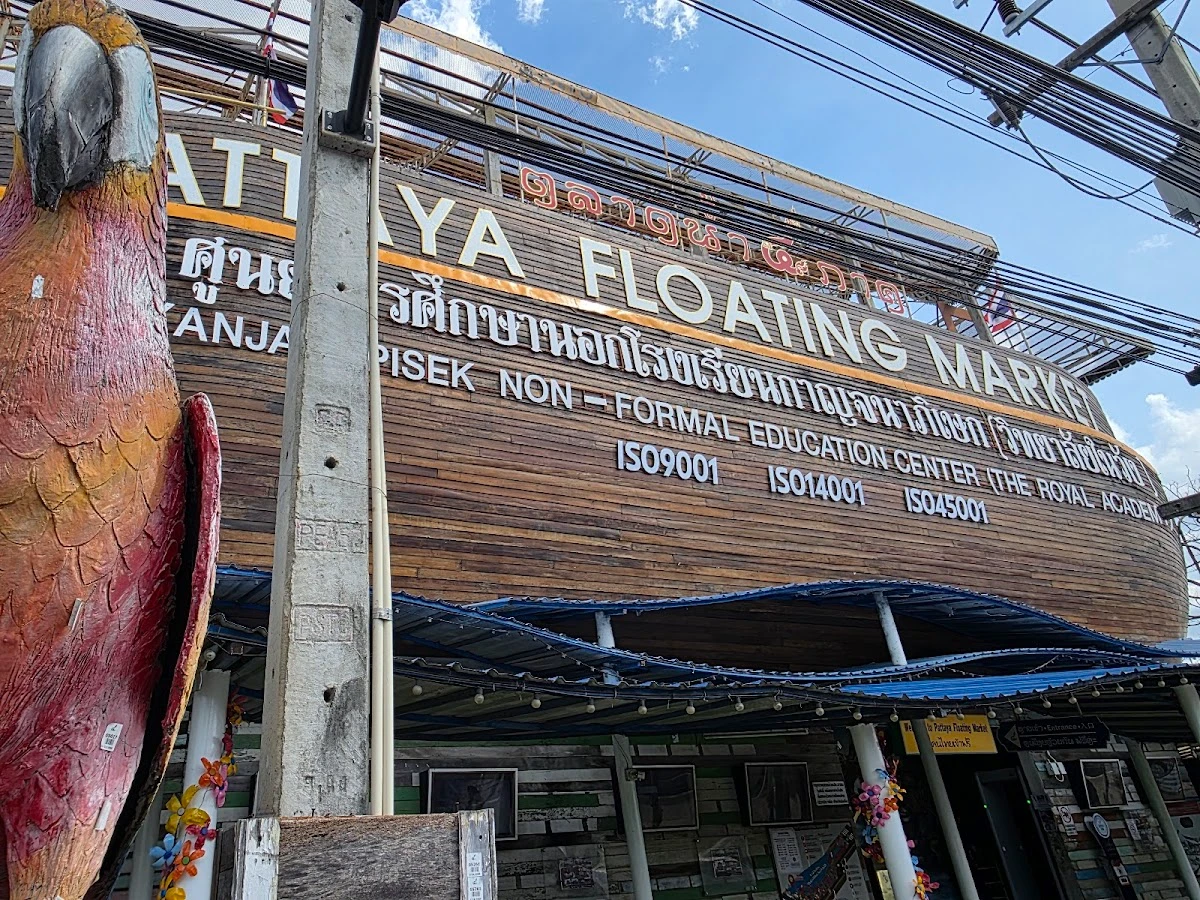 Pattaya Floating Market